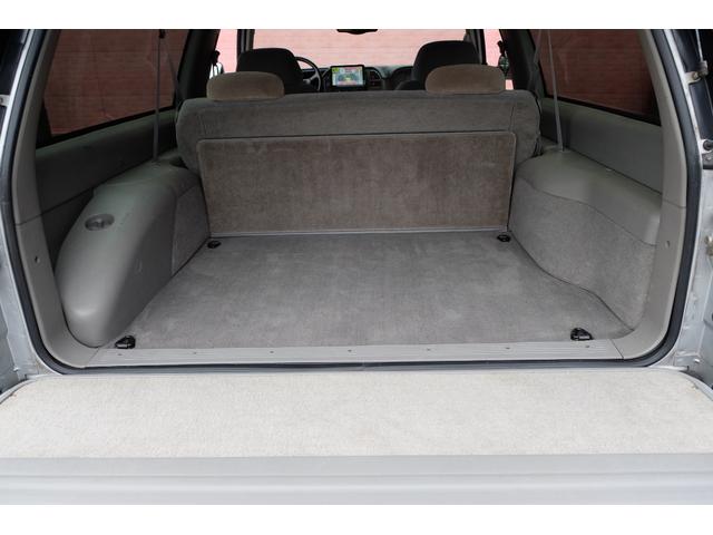 シボレータホスポーツ 　９７モデル／正規輸入車／２ドア／８ナンバー放送宣伝登録／８．６万ｋｍ／オーナーズマニュアル有／ミッキートンプソン１６ＡＷ／サイドステップ／フローティングナビ／ＥＴＣ２．０／バックカメラ／ＶＯＲＴＥＣ（77枚目）