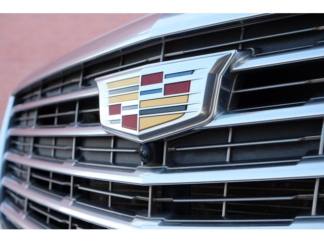 キャデラックＸＴ５クロスオーバー プラチナム　ＣＵＥナビ／カープレイ／フルセグ／レーンアシスト／アダプティブクルコン／ベンチレーションシート／リアシートヒーター／トライゾーンＡＣ／リアモニター／２０ＡＷ／ＨＵＤ／ランニングボード／ＳＲ／ＢＯＳＥ（7枚目）