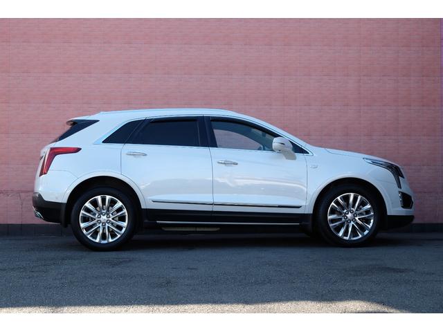 キャデラックＸＴ５クロスオーバー プラチナム　ＣＵＥナビ／カープレイ／フルセグ／レーンアシスト／アダプティブクルコン／ベンチレーションシート／リアシートヒーター／トライゾーンＡＣ／リアモニター／２０ＡＷ／ＨＵＤ／ランニングボード／ＳＲ／ＢＯＳＥ（17枚目）