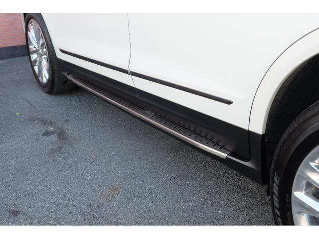 キャデラックＸＴ５クロスオーバー プラチナム　ＣＵＥナビ／カープレイ／フルセグ／レーンアシスト／アダプティブクルコン／ベンチレーションシート／リアシートヒーター／トライゾーンＡＣ／リアモニター／２０ＡＷ／ＨＵＤ／ランニングボード／ＳＲ／ＢＯＳＥ（32枚目）