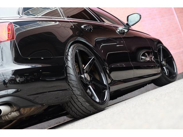 Ａ６アバント ３．０ＴＦＳＩクワトロ　後期／ＫＷ車高調／２０ＡＷ／ＲＳ６スタイルＦバンパー／リアルーフスポイラー／カスタムエキゾースト／マトリクスＬＥＤ／ＭＭＩナビＭＭＩタッチ／ＢＯＳＥ／４ゾーンＡＡＣ／サンブラインド／前後シートヒーター（27枚目）