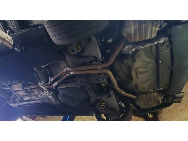 Ａ６アバント ３．０ＴＦＳＩクワトロ　後期／ＫＷ車高調／２０ＡＷ／ＲＳ６スタイルＦバンパー／リアルーフスポイラー／カスタムエキゾースト／マトリクスＬＥＤ／ＭＭＩナビＭＭＩタッチ／ＢＯＳＥ／４ゾーンＡＡＣ／サンブラインド／前後シートヒーター（40枚目）