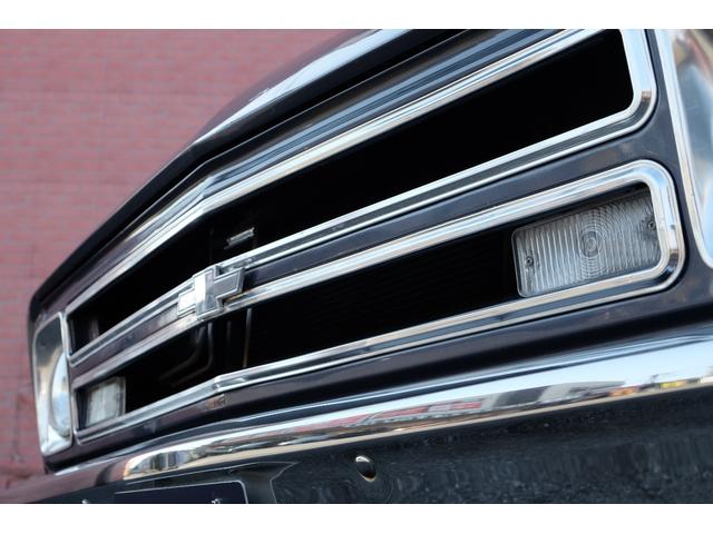 シボレーＣ－１０ ステップサイド　ＨｏｌｌｙスナイパーＥＦＩ（電子制御インジェクション）／エアサス／ダコタデジタル／電動ファンアルミラジエータ／Ｈｅｄｍａｎヘダース／サイドテールマフラー／ＫＹＢショック／１５ＡＷ／４ＡＴ／ＮＯｘＰＭ適（10枚目）