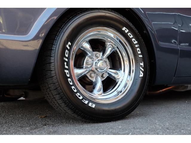 シボレーＣ－１０ ステップサイド　ＨｏｌｌｙスナイパーＥＦＩ（電子制御インジェクション）／エアサス／ダコタデジタル／電動ファンアルミラジエータ／Ｈｅｄｍａｎヘダース／サイドテールマフラー／ＫＹＢショック／１５ＡＷ／４ＡＴ／ＮＯｘＰＭ適（13枚目）