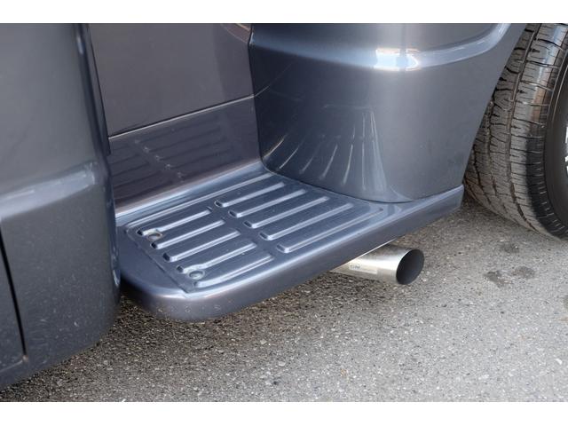 シボレーＣ－１０ ステップサイド　ＨｏｌｌｙスナイパーＥＦＩ（電子制御インジェクション）／エアサス／ダコタデジタル／電動ファンアルミラジエータ／Ｈｅｄｍａｎヘダース／サイドテールマフラー／ＫＹＢショック／１５ＡＷ／４ＡＴ／ＮＯｘＰＭ適（19枚目）