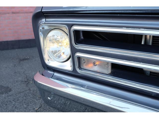 シボレーＣ－１０ ステップサイド　ＨｏｌｌｙスナイパーＥＦＩ（電子制御インジェクション）／エアサス／ダコタデジタル／電動ファンアルミラジエータ／Ｈｅｄｍａｎヘダース／サイドテールマフラー／ＫＹＢショック／１５ＡＷ／４ＡＴ／ＮＯｘＰＭ適（26枚目）