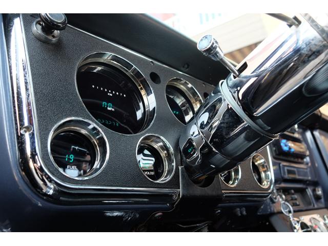 シボレーＣ－１０ ステップサイド　ＨｏｌｌｙスナイパーＥＦＩ（電子制御インジェクション）／エアサス／ダコタデジタル／電動ファンアルミラジエータ／Ｈｅｄｍａｎヘダース／サイドテールマフラー／ＫＹＢショック／１５ＡＷ／４ＡＴ／ＮＯｘＰＭ適（65枚目）