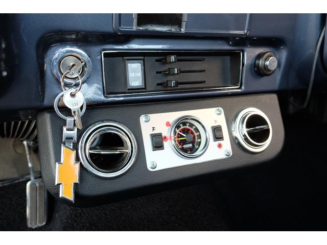 シボレーＣ－１０ ステップサイド　ＨｏｌｌｙスナイパーＥＦＩ（電子制御インジェクション）／エアサス／ダコタデジタル／電動ファンアルミラジエータ／Ｈｅｄｍａｎヘダース／サイドテールマフラー／ＫＹＢショック／１５ＡＷ／４ＡＴ／ＮＯｘＰＭ適（69枚目）