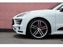 マカンＳ　Ｍ’ｚ　ＳＰＥＥＤフルエアロ／鍛造２２ＡＷ／ローダウン／純正ナビ／地デジ／ＤＶＤ／ＢＴ／リアカメラ／サイドカメラ／リアモニター／赤レザー／シートヒーター＆ベンチレーション／パドルシフト／電動ゲート（18枚目）