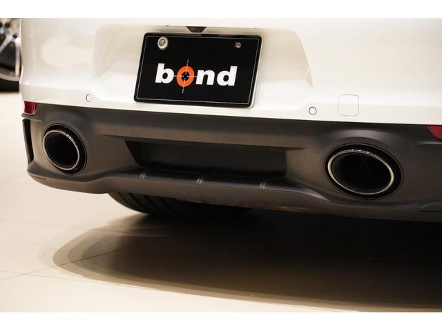 ９１１ ９１１カレラＧＴＳ　スポーツクロノパッケージ　スポーツデザインパッケージ　電動ガラスサンルーフ　イオナイザー　エクスクルーシブデザインテールライト　全周囲カメラ　シートヒーター　ガラスルーフ（12枚目）