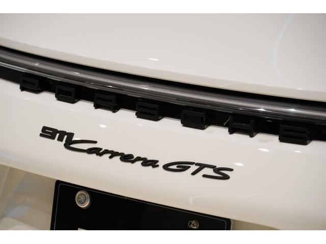 ９１１ ９１１カレラＧＴＳ　スポーツクロノパッケージ　スポーツデザインパッケージ　電動ガラスサンルーフ　イオナイザー　エクスクルーシブデザインテールライト　全周囲カメラ　シートヒーター　ガラスルーフ（46枚目）