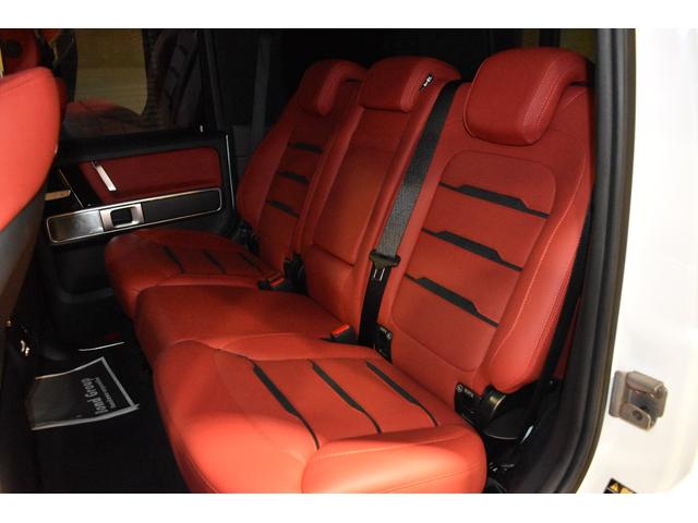 Ｇクラス Ｇ６３　エディション５５　国内４０台限定　ＡＭＧナイトパッケージ＆ＡＭＧナイトパッケージＩＩ　４ＷＤ　ＢＲＡＢＵＳリップ　フリップダウンモニター　電動サイドステップ　アダプティブクルーズコントロール　レーンキープアシスト（23枚目）