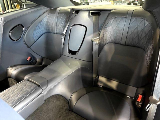 ＤＢ１２ ベースグレード　アダプティブクルーズコントロール　レーンキープアシスト　パーキングアシスト　ドライブレコーダー　ディスプレイオーディオ　パワーシート　シートエアコン　シートヒーター（15枚目）