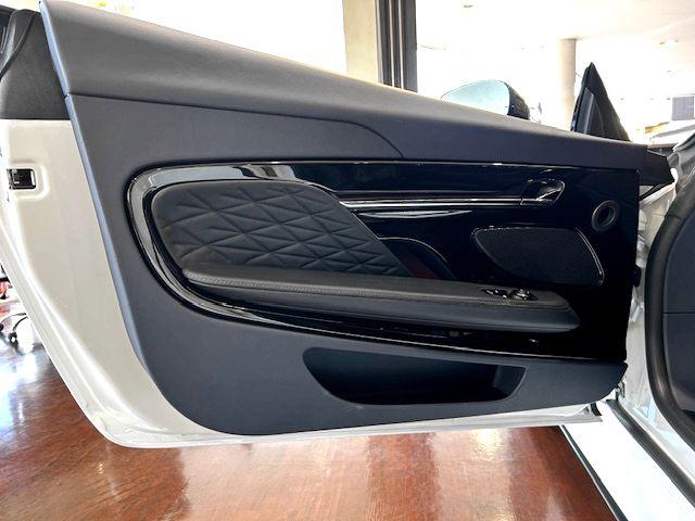 ＤＢ１２ ベースグレード　アダプティブクルーズコントロール　レーンキープアシスト　パーキングアシスト　ドライブレコーダー　ディスプレイオーディオ　パワーシート　シートエアコン　シートヒーター（17枚目）