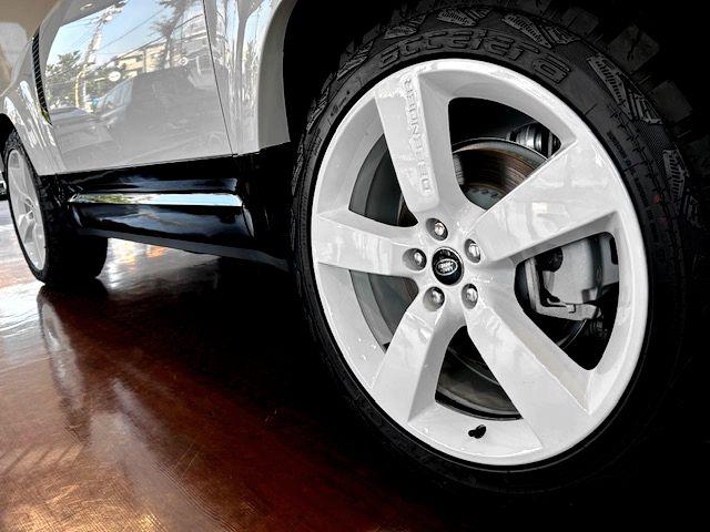 ディフェンダー ９０Ｘ－ダイナミックＨＳＥ　Ｄ３５０　エクステンデッドブラックエクステリアパック・ＭＥＲＩＤＩＡＮサラウンドサウンドシステム・ＣｌｅａｒＳｉｇｈｔインテリアビューミラー（8枚目）