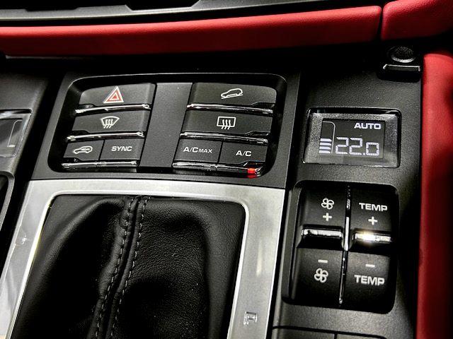 マカン マカンＧＴＳ　スポーツクロノパッケージ　スポーツエグゾースト　パノラマサンルーフ　ＡＣＣ　ＬＣＡ　２１インチＴｕｒｂｏホイール（24枚目）