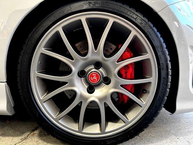 アバルト６９５Ｃ ツーリズモ　ビルシュタインＢ１４・ホイールスペーサー・デジタルインナーミラー・ＰＰＴスロットルコントローラー・ＢＭＣ　ＯＴＡ・コードテック製バルブコントローラー・Ｂｒｅｍｂｏ製ブレーキキャリパー（8枚目）