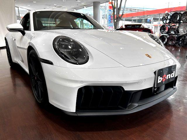 ９１１ カレラＧＴＳ　Ｒａｃｅ－Ｔｅｘインテリアパッケージ　ＨＤマトリックスＬＥＤヘッドライト　ＢＯＳＥサラウンドサウンドシステム　スポーツクロノ　スポーツエグゾースト　プライバシーガラス（2枚目）