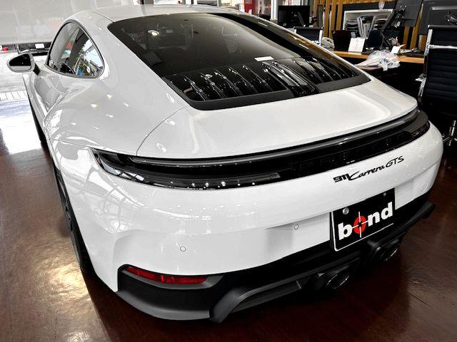 ９１１ カレラＧＴＳ　Ｒａｃｅ－Ｔｅｘインテリアパッケージ　ＨＤマトリックスＬＥＤヘッドライト　ＢＯＳＥサラウンドサウンドシステム　スポーツクロノ　スポーツエグゾースト　プライバシーガラス（5枚目）