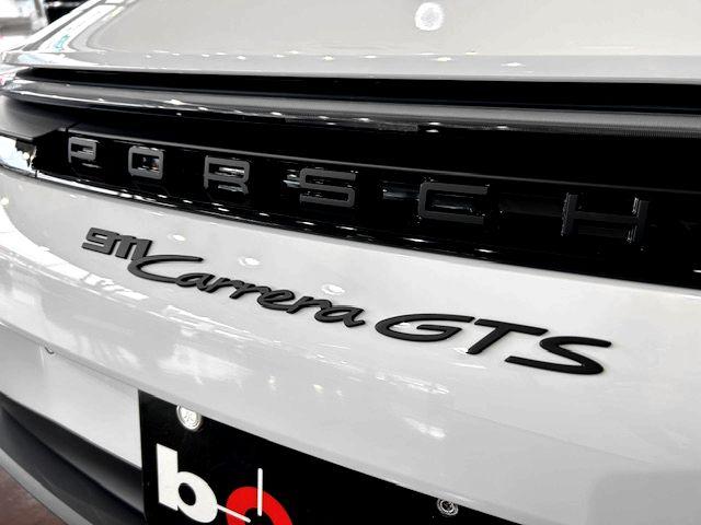 ９１１ カレラＧＴＳ　Ｒａｃｅ－Ｔｅｘインテリアパッケージ　ＨＤマトリックスＬＥＤヘッドライト　ＢＯＳＥサラウンドサウンドシステム　スポーツクロノ　スポーツエグゾースト　プライバシーガラス（9枚目）