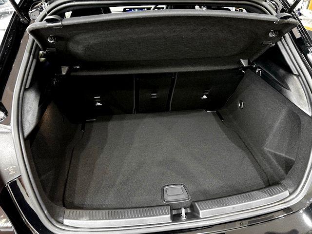 Ａクラス Ａ４５　Ｓ　４マチック＋　フロントプロテクションフィルム・ＡＬＰＩＮＥデジタルインナーミラー・ＡＭＧパフォーマンスＰＫＧ・アドバンスドＰＫＧ・ＡＭＧパフォーマンスシート・サンルーフ・シートヒーター・シートクーラー（16枚目）
