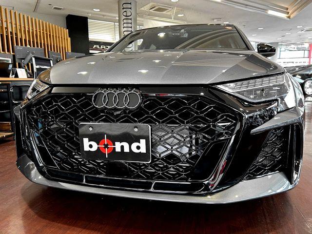 ＲＳ３スポーツバック ベースグレード　ＲＳデザインパッケージレッド・ＲＳスポーツエキゾースト・ＲＳダンピングコントロールサスペンション・サンルーフ・ＳＯＮＯＳサウンド・カラードブレーキキャリパーレッド・シートヒーター・ドラレコ（3枚目）