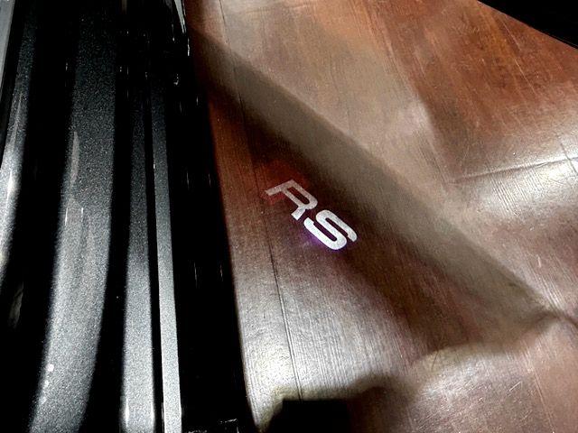 ＲＳ３スポーツバック ベースグレード　ＲＳデザインパッケージレッド・ＲＳスポーツエキゾースト・ＲＳダンピングコントロールサスペンション・サンルーフ・ＳＯＮＯＳサウンド・カラードブレーキキャリパーレッド・シートヒーター・ドラレコ（21枚目）