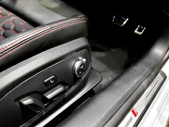 RS5スポーツバック ベースグレード(16枚目)