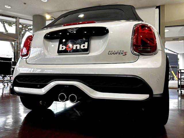 MINI クーパSコンバチブルプレミアムプラPミニユアズトリム MINI Yoursレザーシート・ユニオンジャック幌・ワンオーナー(6枚目)