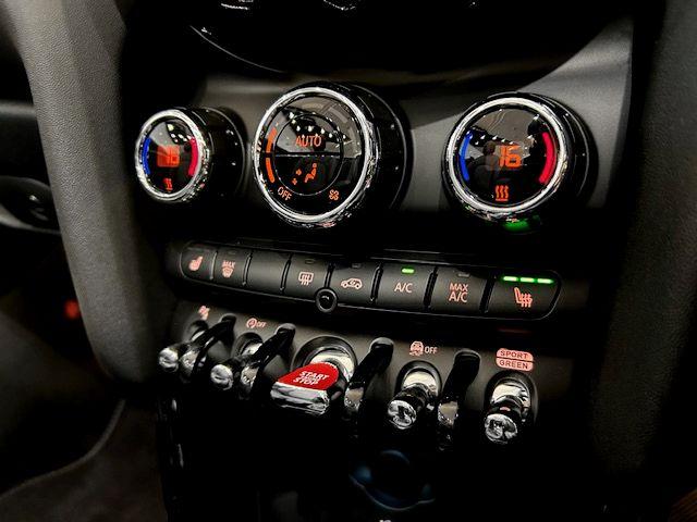 MINI クーパSコンバチブルプレミアムプラPミニユアズトリム MINI Yoursレザーシート・ユニオンジャック幌・ワンオーナー(19枚目)