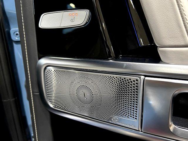 Gクラス G63 スペシャルオーダー・プロフェッショナルブルー(チャイナブルー)・Gマヌファクトゥーアプログラムプラス・左ハンドル・22インチアルミ・カーボンインテリア(15枚目)