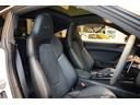 ９１１カレラＧＴＳ　スポーツクロノパッケージ　スポーツデザインパッケージ　電動ガラスサンルーフ　イオナイザー　エクスクルーシブデザインテールライト　全周囲カメラ　シートヒーター　ガラスルーフ（22枚目）