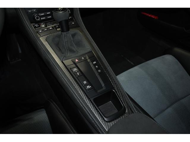 ７１８ケイマン ７１８ケイマンＧＴ４　ＲＳ　ヴァイザッハパッケージ・ＰＣＣＢ・ＬＥＤヘッドライト・フロントリフター・Ｒａｃｅ－Ｔｅｘインテリア　エクステンドレザーアイテム（26枚目）