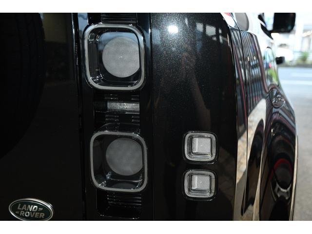 ディフェンダー １１０Ｘ　Ｄ３００　同色ペイント・ワイドトレッドスペーサー・電動サイドステップ・２２インチ５スポークＡＷグロスブラック・アンビエントライトシステム・パノラミックルーフ・シートベンチレーション（37枚目）