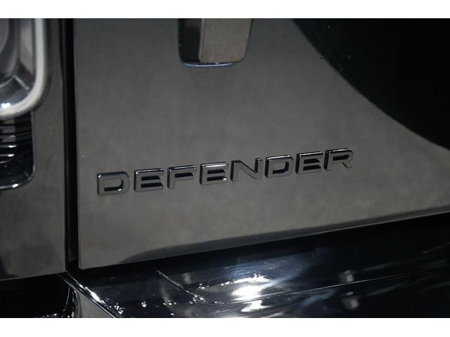 ディフェンダー １１０Ｘ　Ｄ３００　同色ペイント・ワイドトレッドスペーサー・電動サイドステップ・２２インチ５スポークＡＷグロスブラック・アンビエントライトシステム・パノラミックルーフ・シートベンチレーション（55枚目）