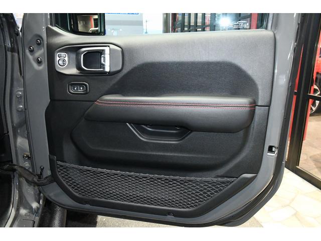 ジープ・ラングラーアンリミテッド ルビコン　ＳＫＹホイール１７インチ＆背面・タイヤ３５×１２．５・ラフカントリー２．５インチリフトアップキット・ルビコンスチールバンパー・ルビコンリアスチールバンパー（9枚目）