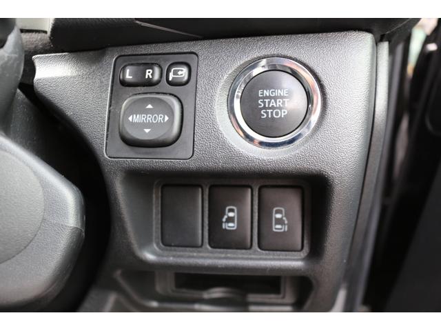 ダークプライム 2,0G 2WD 3列シート 5ナンバー乗用(14枚目)