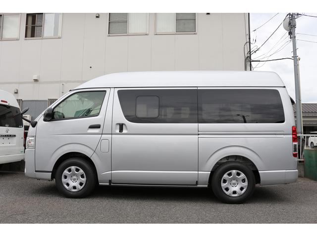 2.8DT 2WD DX GLパッケージ 10人乗 乗用登録(2枚目)