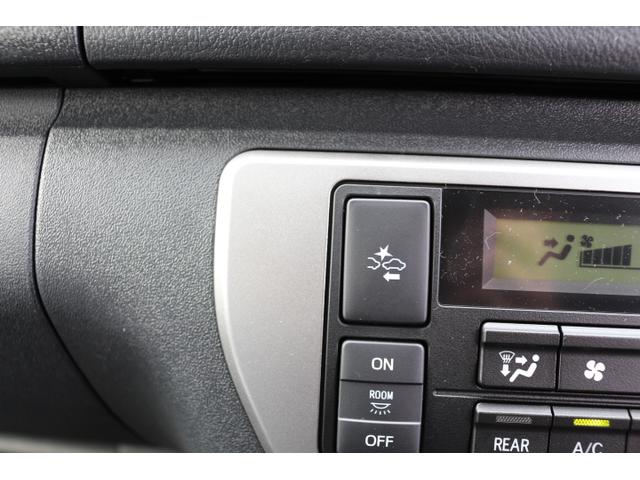 2.8DT 10人乗り3ナンバー乗用登録 普通免許 事業用可(11枚目)