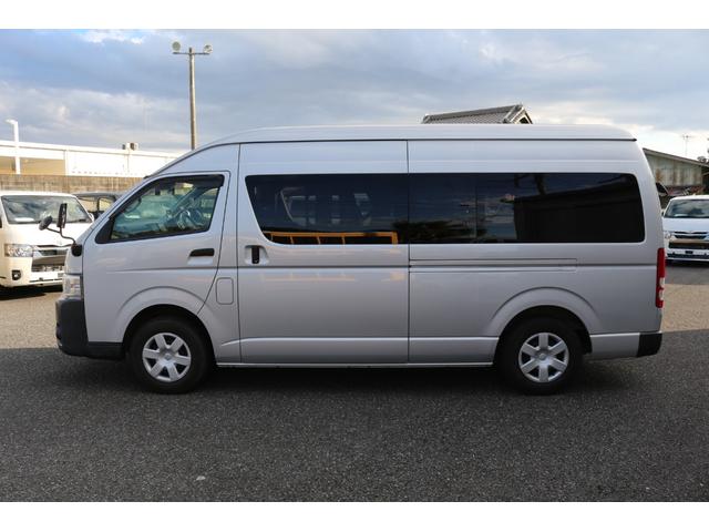 ハイエースコミューター スーパーロングＧＬ　４ＷＤ１０人乗り３ナンバーワゴン乗用登録（4枚目）