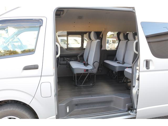 ハイエースコミューター スーパーロングＧＬ　４ＷＤ１０人乗り３ナンバーワゴン乗用登録（8枚目）