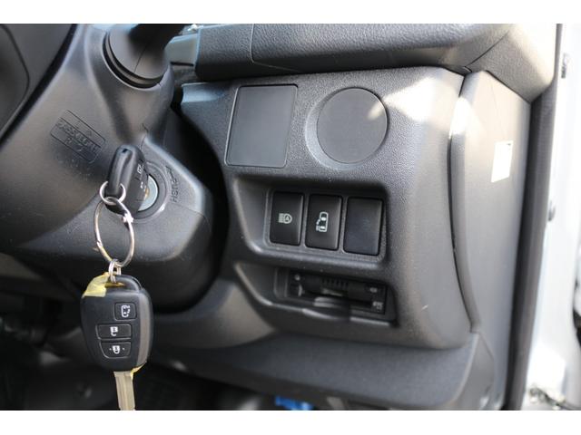 ハイエースコミューター スーパーロングＧＬ　４ＷＤ１０人乗り３ナンバーワゴン乗用登録（20枚目）