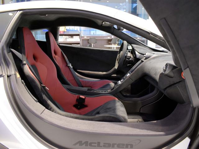 ６７５ＬＴ ベースグレード　スーパーライトウェイト鍛造５スポークホイール　カーボンエクステリアアップグレード　カーボンミラーケース　カーボンサイドシル　マクラーレントラックテレメトリー　フロントリフター　前後Ｐセンサー　Ｒカメラ（20枚目）