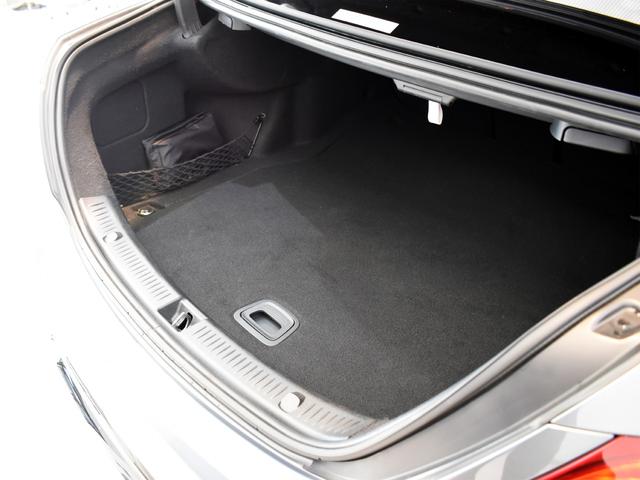 Ｅ６３　Ｓ　４マチック＋　エクスクルーシブＰＫＧ　カーボンＰＫＧ　ＴＷＳ２０インチ鍛造アルミ　ドラレコ　レーダー探知機　パノラマルーフ　Ｂｕｒｍｅｓｔｅｒ　シートヒーター　ベンチレーション(39枚目)