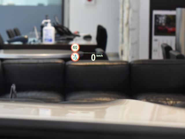 ８シリーズ Ｍ８５０ｉ　ｘＤｒｉｖｅカブリオレ　ミネラルホワイト　黒赤レザー　ＢｏｗｅｒｓＷｉｌｋｉｎｓ　シートヒーター　ベンチレーション　エアスカーフ（8枚目）