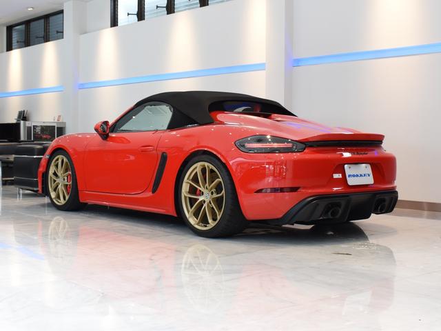 718スパイダー 718スパイダー 2021MY 1オーナー OP317 LEDヘッドライト Burmester レザーインテリア コントラストステッチ カーボンインテリア シートヒーター オートエアコン(5枚目)