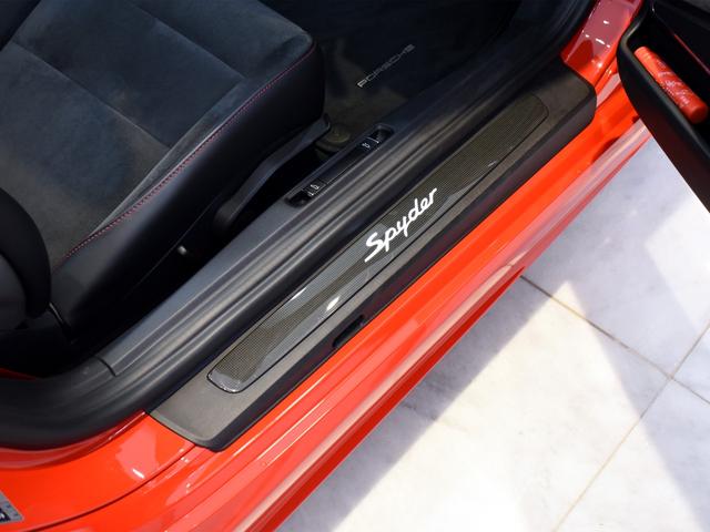718スパイダー 718スパイダー 2021MY 1オーナー OP317 LEDヘッドライト Burmester レザーインテリア コントラストステッチ カーボンインテリア シートヒーター オートエアコン(19枚目)