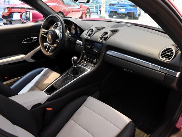 718ケイマン 718ケイマンスタイルエディション 2025MY 左ハンドル 6速MT OP140 スポーツデザインPKG シートヒーター ベンチレーション BOSE LEDヘッドライト ホワイトメーター ステアリングヒーター(23枚目)