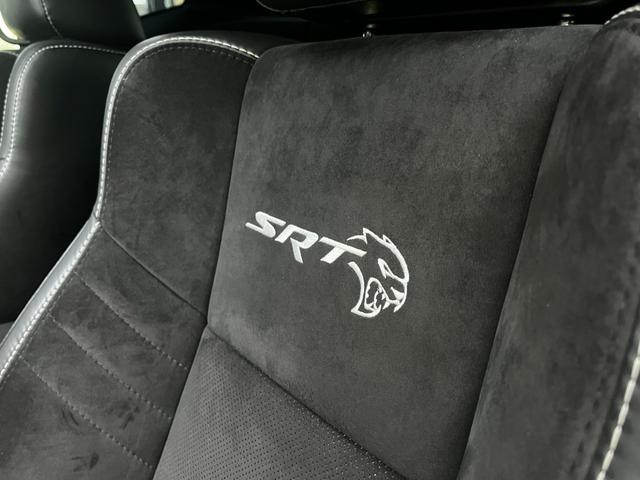 ダッジ・チャレンジャー ＳＲＴ　ヘルキャット　ワイドボディーカスタム　サンルーフ　６．２Ｌ　スーパーチャージャー　２０インチアルミ　車高調　ハーマンカードン（28枚目）