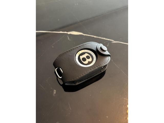 フライングスパー Ｗ１２スピード　ワンオーナー　ツーリングスペック　ブラックラインスペック　ダイヤモンドナーリング　パノラミックルーフ　ローディングディスプレイ　ＯＰペイント　ブラックホイール（41枚目）